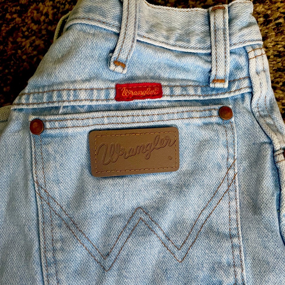 ✨Vintage✨ Wranglers- Womens size 9/10 x36